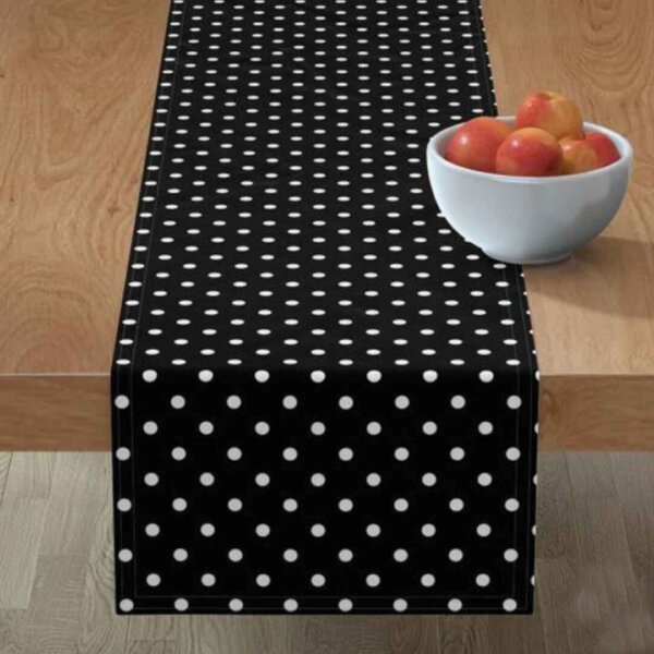 Table Runners - Image 2